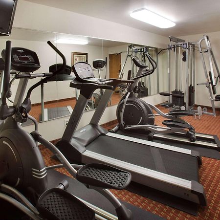 Americinn By Wyndham Johnston Des Moines Urbandale Bagian luar foto